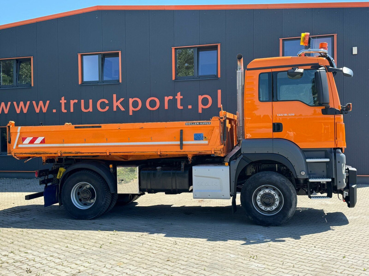 MAN TGS 18.320 4x4 BL Euro 6 Kipper + Winterdienst - Camion benne: photos 4 MAN TGS 18.320 4x4 BL Euro 6 Kipper + Winterdienst - Camion benne: photos 4