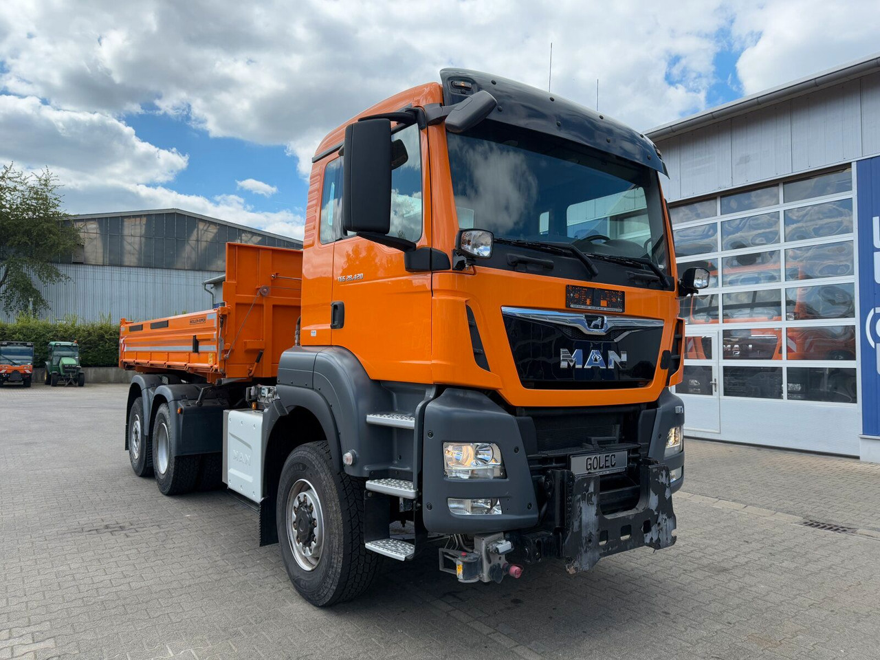 MAN TGS 28.420 6x4-4 Meiller Kipper Winterdienst - Camion benne: photos 1 MAN TGS 28.420 6x4-4 Meiller Kipper Winterdienst - Camion benne: photos 1