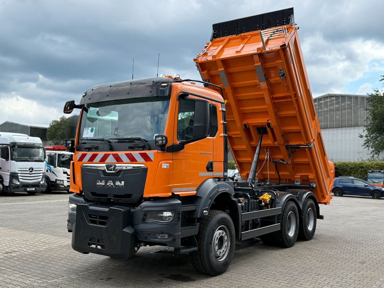 MAN TGS 33.440 6x4 Kipper MEILLER Bordmatik Frontpl. - Camion benne: photos 2 MAN TGS 33.440 6x4 Kipper MEILLER Bordmatik Frontpl. - Camion benne: photos 2
