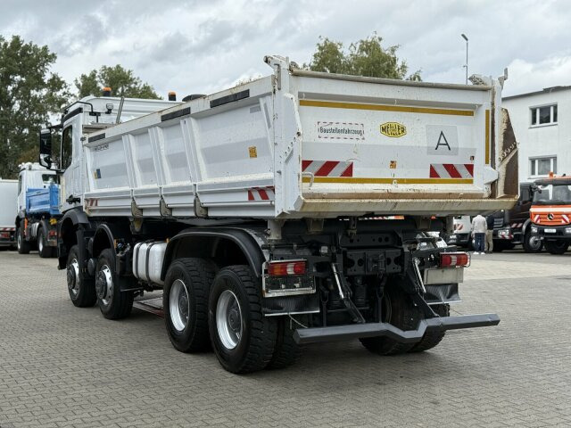 Mercedes-Benz 4145 8x8 Meiler Dreiseitenkipper Bordmatik - Camion benne: photos 3 Mercedes-Benz 4145 8x8 Meiler Dreiseitenkipper Bordmatik - Camion benne: photos 3
