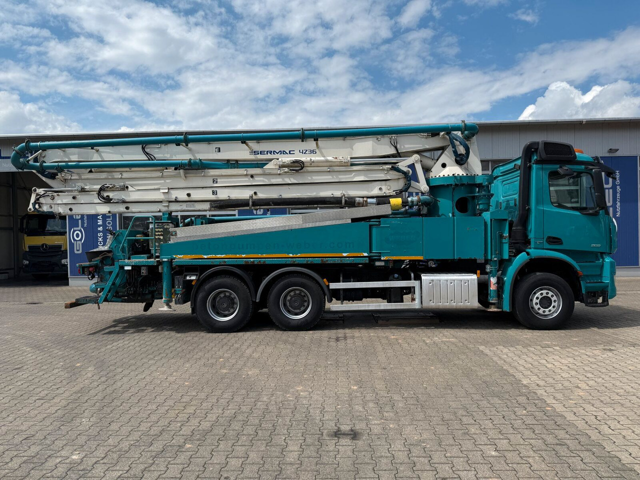 Mercedes-Benz AROCS 2636 6x4 Euro 6 Betonpumpe SERMAC 4Z36 - Camion pompe: photos 3 Mercedes-Benz AROCS 2636 6x4 Euro 6 Betonpumpe SERMAC 4Z36 - Camion pompe: photos 3