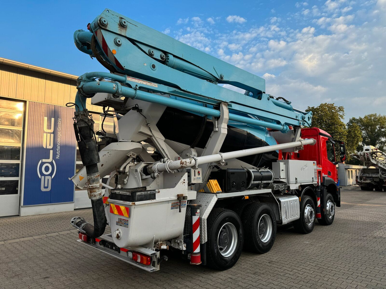 Mercedes-Benz AROCS 3243 8x4 Euro 6 Pumi Putzmeister TMM 24-3 - Camion malaxeur: photos 5 Mercedes-Benz AROCS 3243 8x4 Euro 6 Pumi Putzmeister TMM 24-3 - Camion malaxeur: photos 5