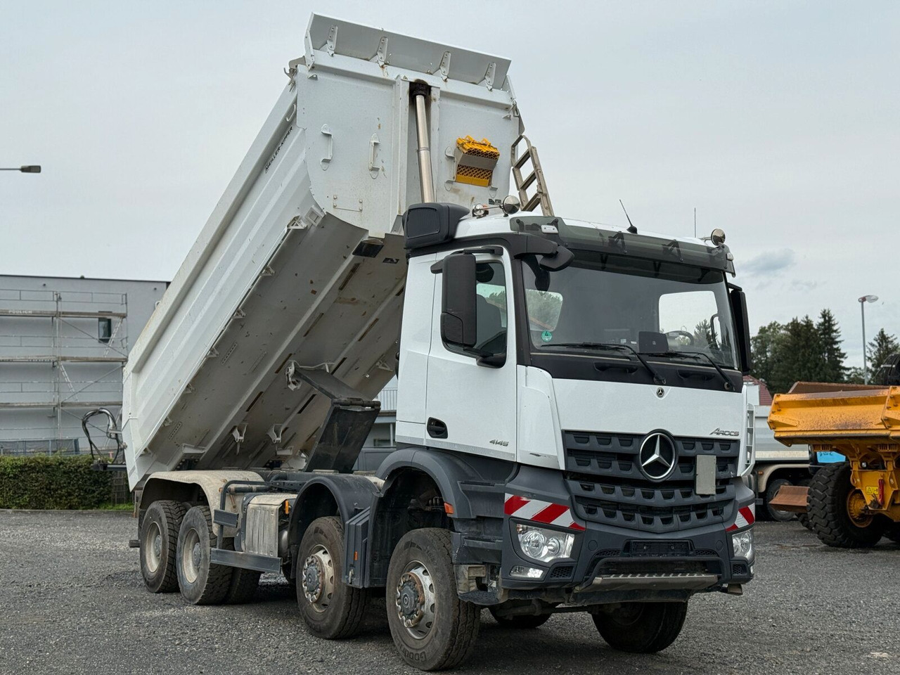 Mercedes-Benz AROCS 4145 8x8 Meiller Muldenkipper - Camion multibenne: photos 2 Mercedes-Benz AROCS 4145 8x8 Meiller Muldenkipper - Camion multibenne: photos 2