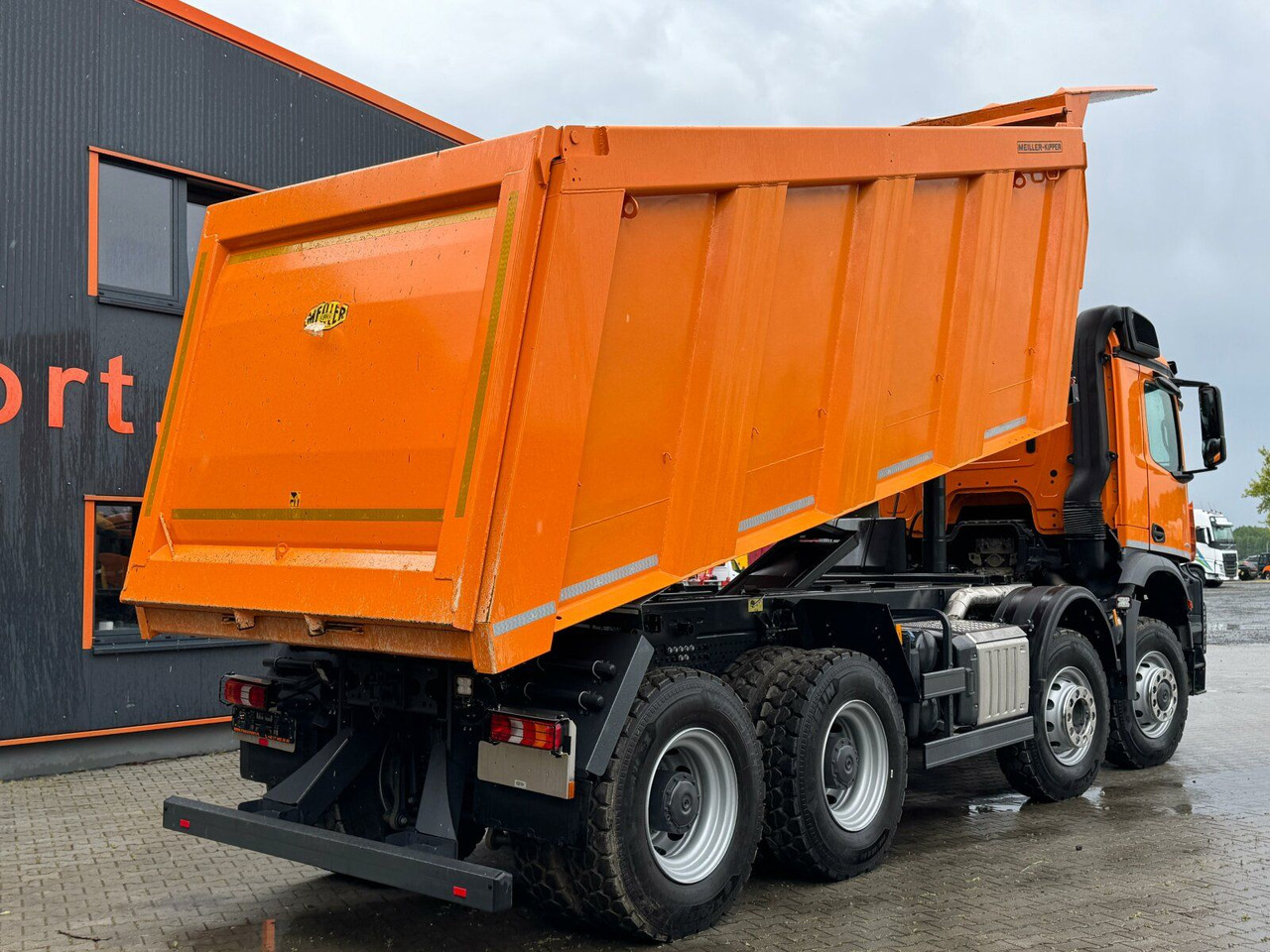 Crédit-bail  Mercedes-Benz AROCS 4851 8x6 Euro 6 Gesteinkipper MEILLER Mercedes-Benz AROCS 4851 8x6 Euro 6 Gesteinkipper MEILLER: photos 10