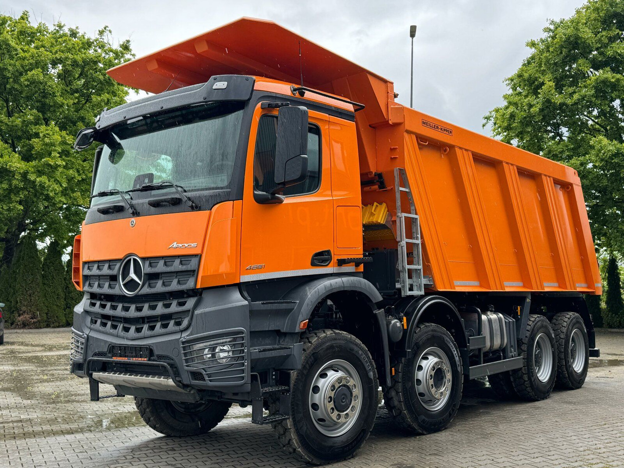 Mercedes-Benz AROCS 4851 8x6 Euro 6 Gesteinkipper MEILLER - Camion benne: photos 2 Mercedes-Benz AROCS 4851 8x6 Euro 6 Gesteinkipper MEILLER - Camion benne: photos 2