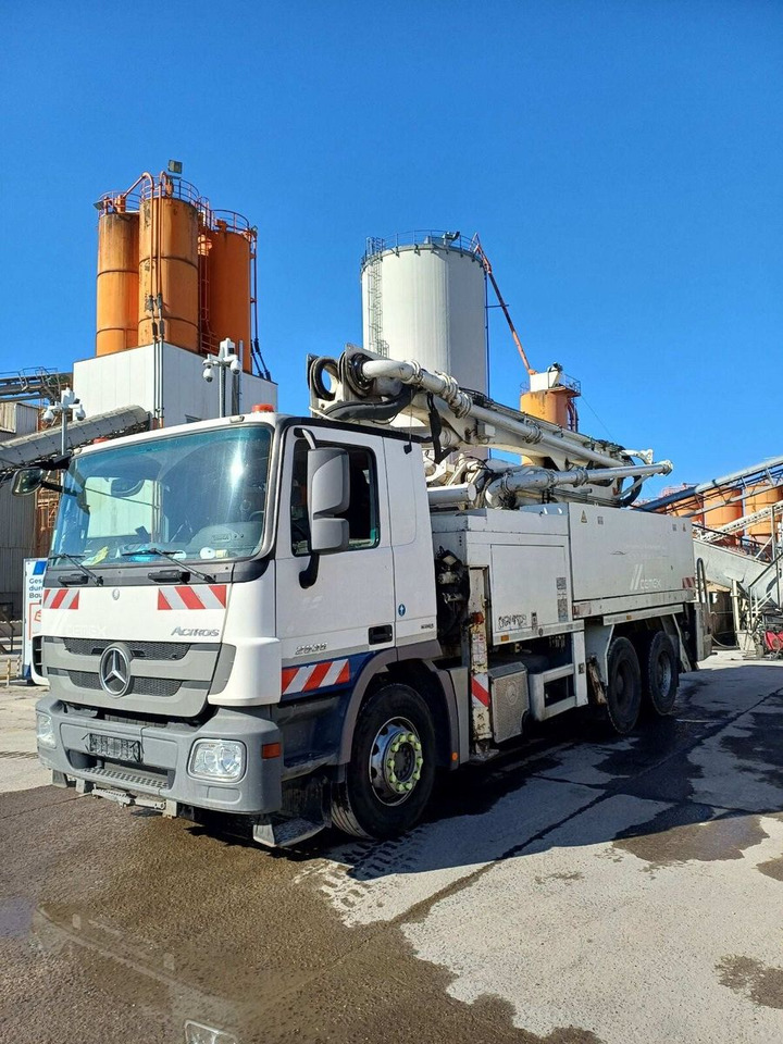 Mercedes-Benz Actros 2636 6x4 Betonpumpe Putzmeister 24-4 16H - Camion pompe: photos 2 Mercedes-Benz Actros 2636 6x4 Betonpumpe Putzmeister 24-4 16H - Camion pompe: photos 2