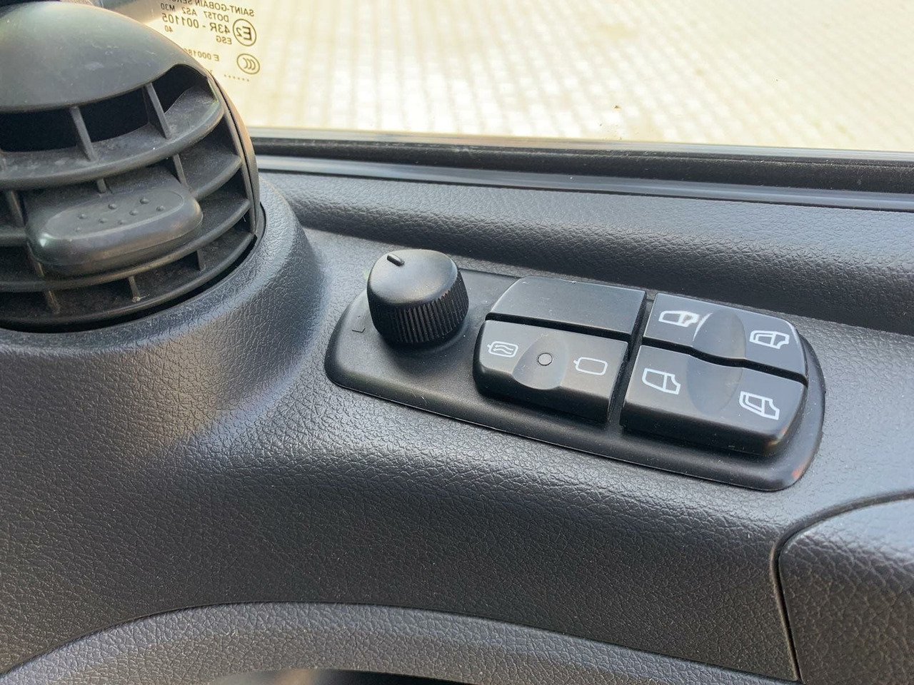 Balayeuse de voirie Mercedes-Benz Atego Kehrmaschine BUCHER CITYFANT 5000: photos 27