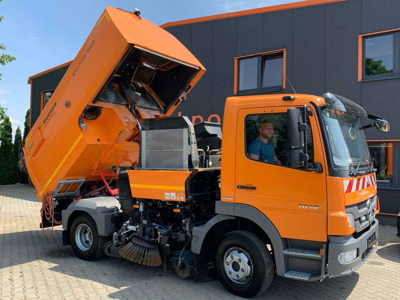 Balayeuse de voirie Mercedes-Benz Atego Kehrmaschine BUCHER CITYFANT 5000: photos 8
