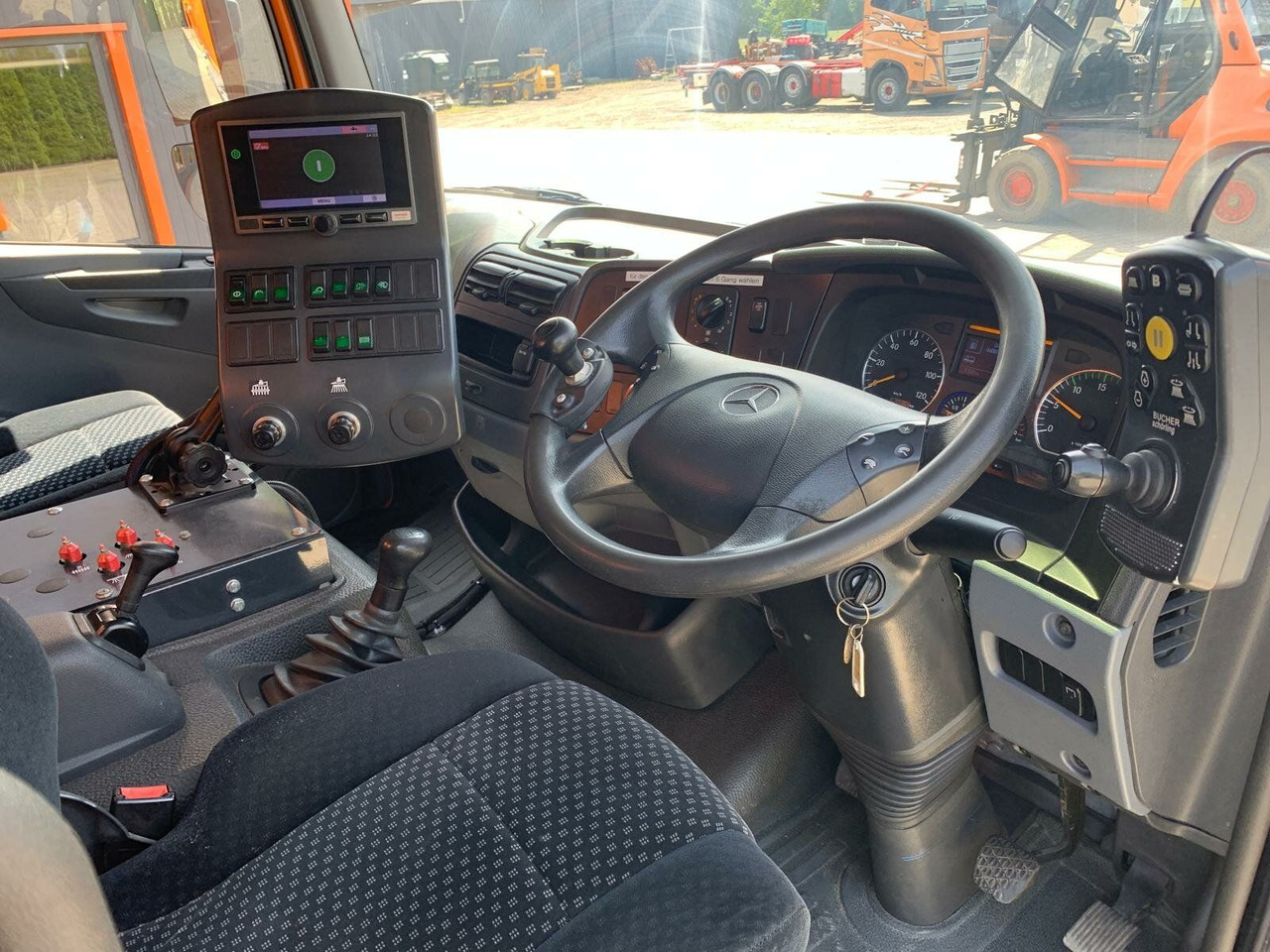 Balayeuse de voirie Mercedes-Benz Atego Kehrmaschine BUCHER CITYFANT 5000: photos 23
