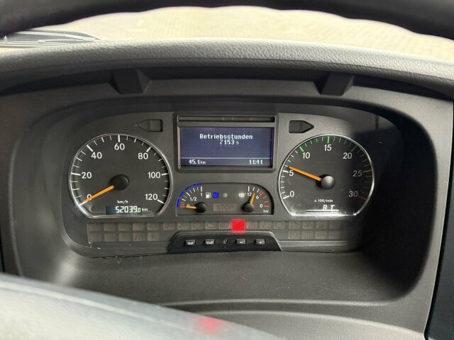 Mercedes-Benz Atego Kehrmaschine BUCHER CITYFANT 5000 - Balayeuse de voirie: photos 2 Mercedes-Benz Atego Kehrmaschine BUCHER CITYFANT 5000 - Balayeuse de voirie: photos 2