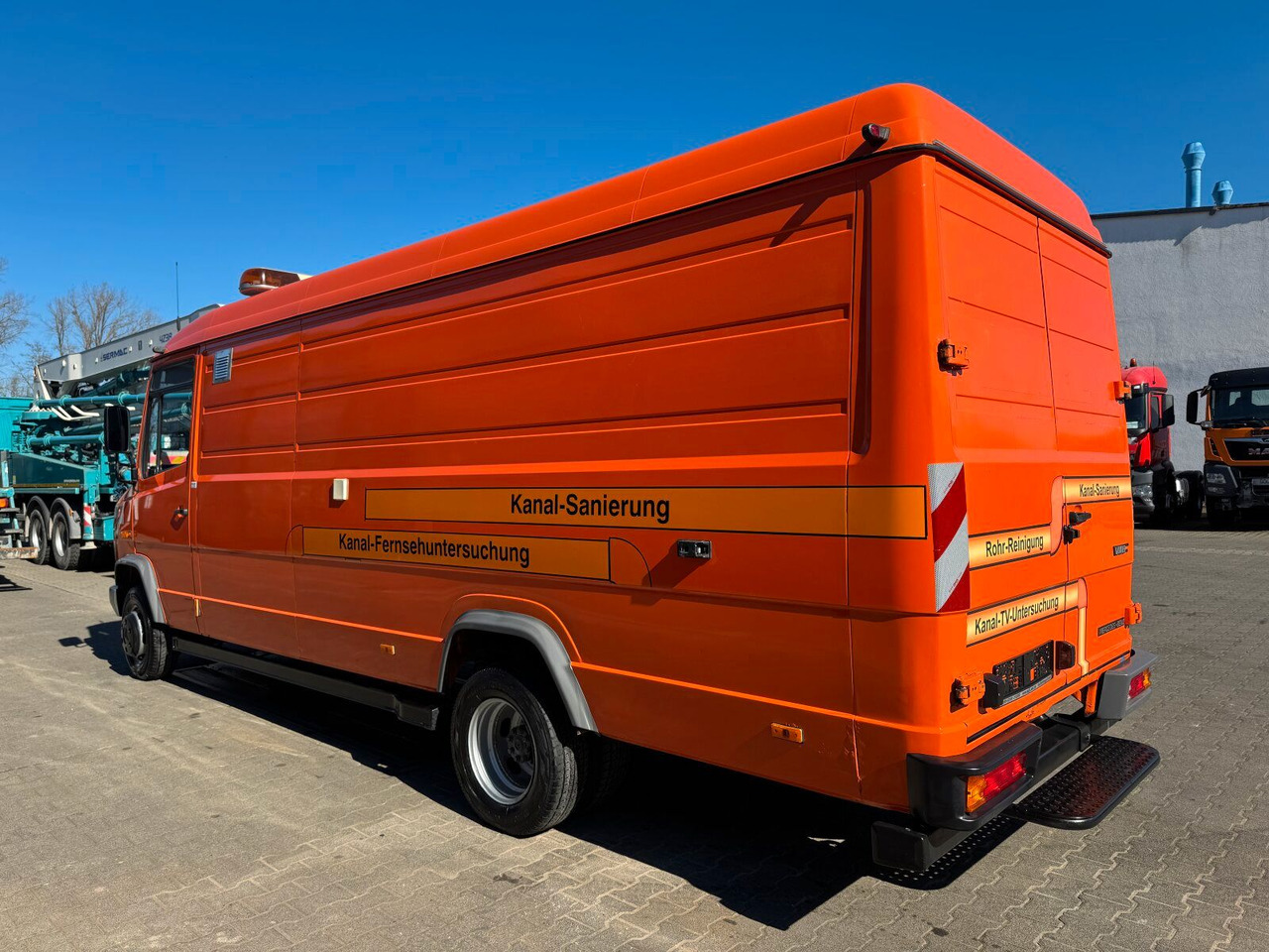 Mercedes-Benz Vario 614D TV Inspektionsanl RCA RAUSCH ELKA 600 - Camion hydrocureur: photos 5 Mercedes-Benz Vario 614D TV Inspektionsanl RCA RAUSCH ELKA 600 - Camion hydrocureur: photos 5