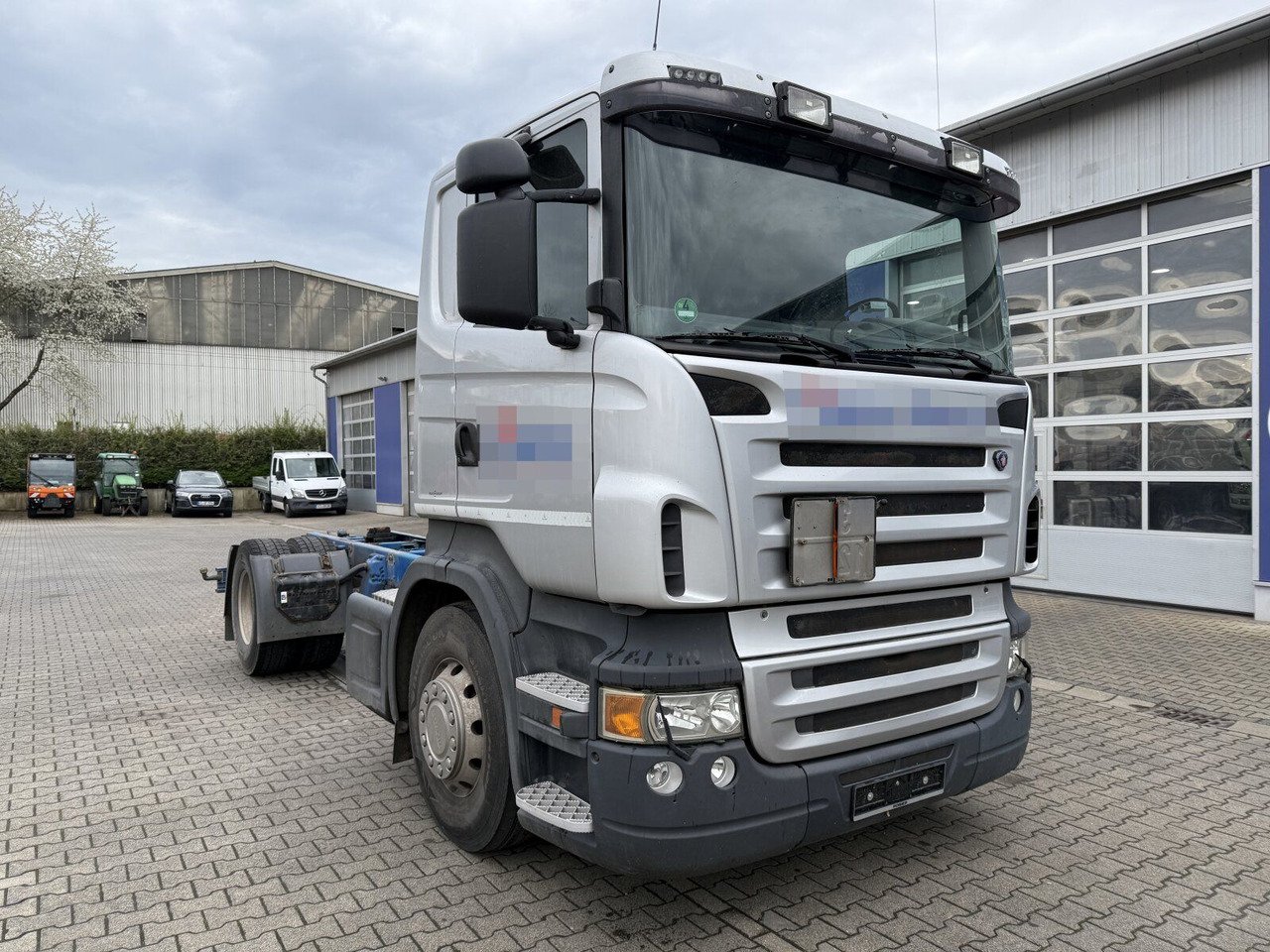 Scania R 420 Tankwagen ADR Fahrgestell Retarder Volluft - Châssis cabine: photos 1 Scania R 420 Tankwagen ADR Fahrgestell Retarder Volluft - Châssis cabine: photos 1