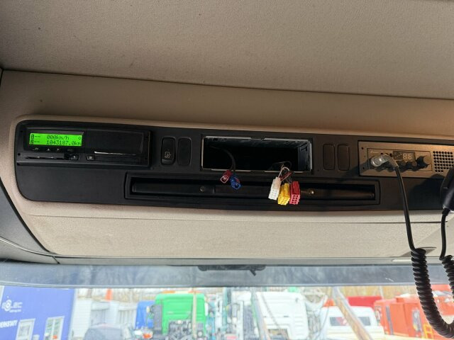 Scania R560 6x4 Holztransport Kran LOGLIFT HIAB 140S79R - Camion grumier, Camion grue: photos 5 Scania R560 6x4 Holztransport Kran LOGLIFT HIAB 140S79R - Camion grumier, Camion grue: photos 5