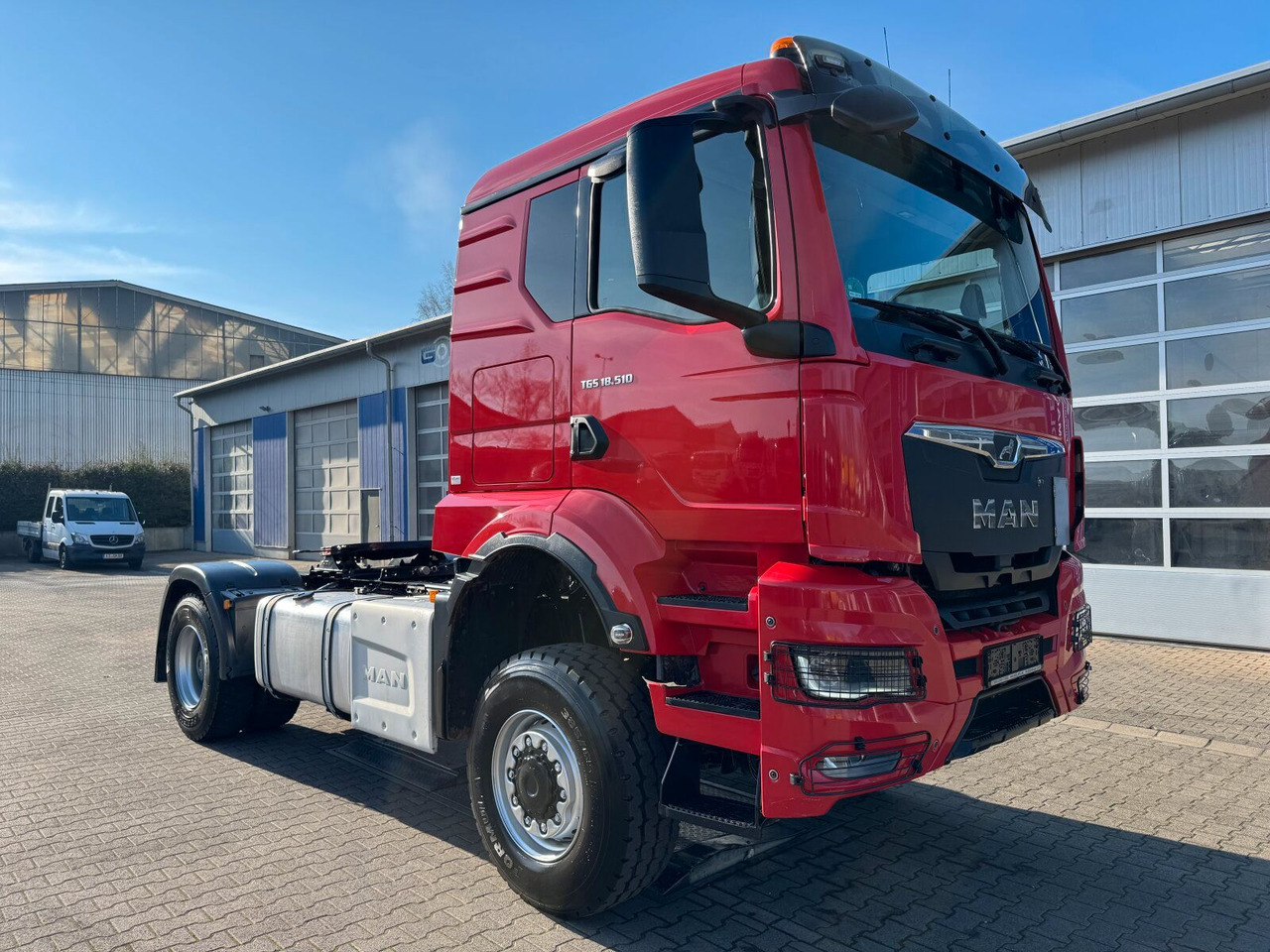 MAN TGS 18.510 4x4 SZM - Kipphyd. Blatt Luft Pritard - Tracteur routier: photos 1 MAN TGS 18.510 4x4 SZM - Kipphyd. Blatt Luft Pritard - Tracteur routier: photos 1