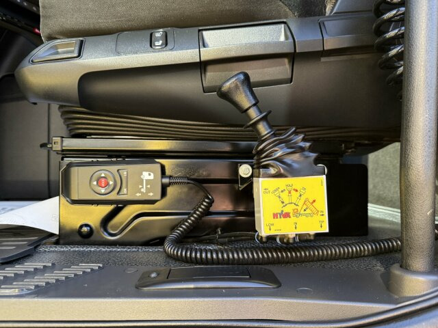 Mercedes-Benz ACTROS 1846 4x4 HAD Eur 6 Kipphydraulik Retarder - Tracteur routier: photos 5 Mercedes-Benz ACTROS 1846 4x4 HAD Eur 6 Kipphydraulik Retarder - Tracteur routier: photos 5