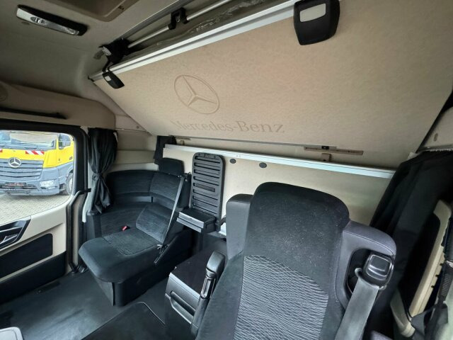 Mercedes-Benz ACTROS 1846 4x4 HAD Eur 6 Kipphydraulik Retarder - Tracteur routier: photos 5 Mercedes-Benz ACTROS 1846 4x4 HAD Eur 6 Kipphydraulik Retarder - Tracteur routier: photos 5