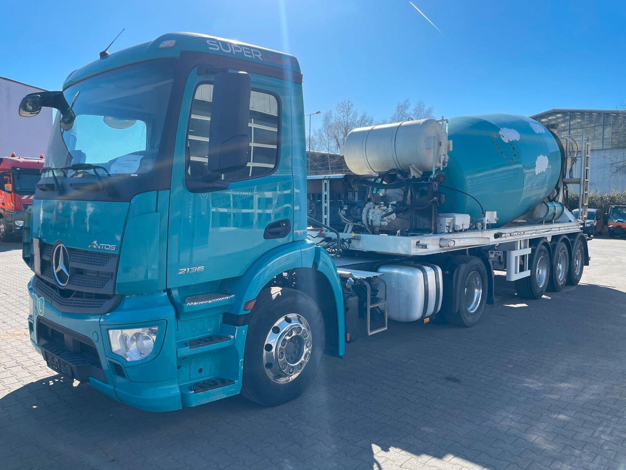 Mercedes-Benz Antos 2136 4x2 SZM Retarder Kipphyd. *Betonaufl. - Tracteur routier: photos 5 Mercedes-Benz Antos 2136 4x2 SZM Retarder Kipphyd. *Betonaufl. - Tracteur routier: photos 5
