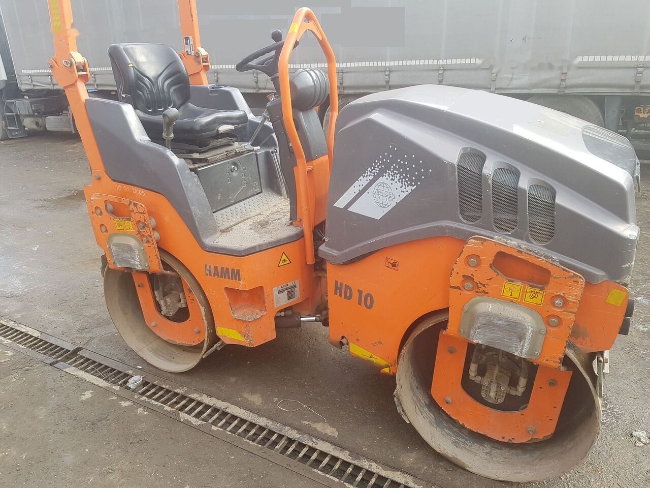 Hamm HAMM 10 VV - Mini compacteur: photos 1 Hamm HAMM 10 VV - Mini compacteur: photos 1