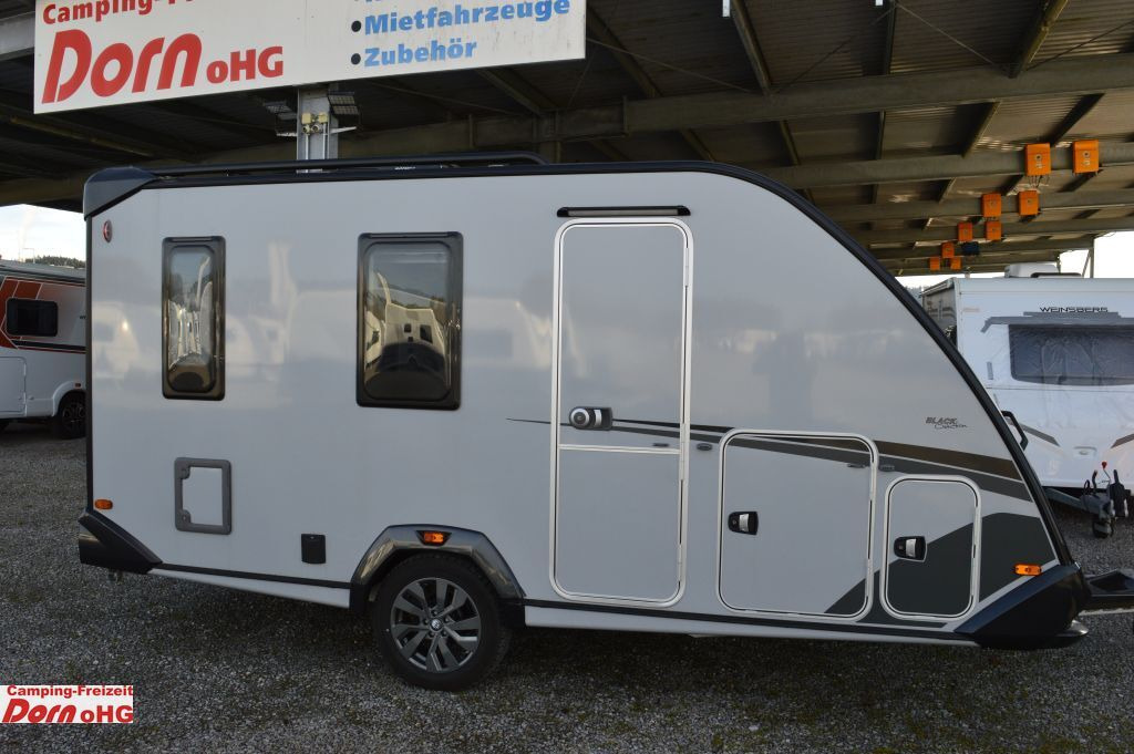 Knaus Sport&Fun 480 QL Black Selection Dachklima - Caravane: photos 1 Knaus Sport&Fun 480 QL Black Selection Dachklima - Caravane: photos 1