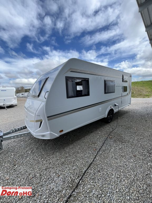 Weinsberg CaraOne 550 QDK Deckenschränke Weinsberg CaraOne 550 QDK Deckenschränke - Caravane: photos 5 Weinsberg CaraOne 550 QDK Deckenschränke Weinsberg CaraOne 550 QDK Deckenschränke - Caravane: photos 5