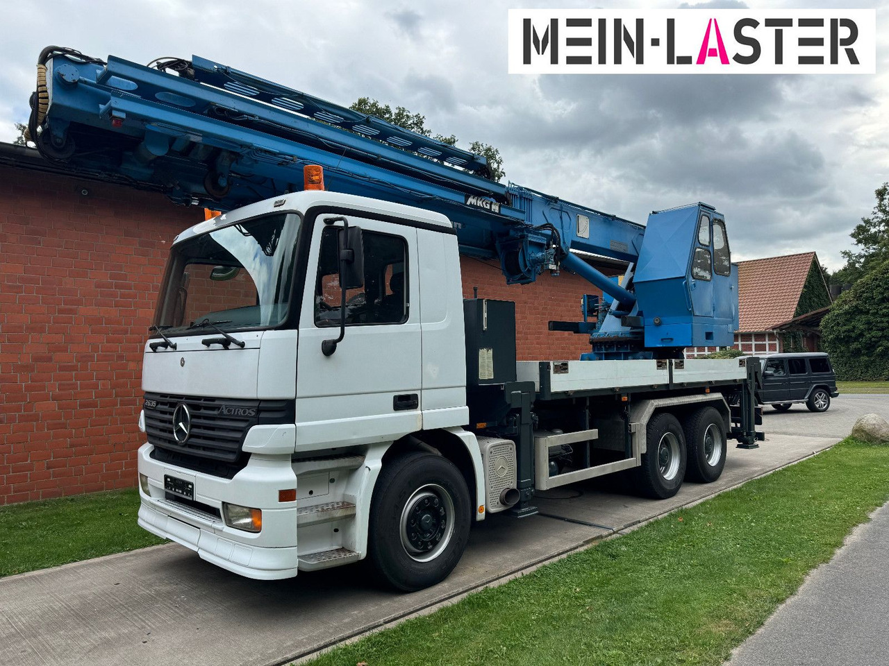 Mercedes-Benz 3335 V6 MKG 550 Ta2-a2 -46m 420 kg Funk - Camion grue: photos 4 Mercedes-Benz 3335 V6 MKG 550 Ta2-a2 -46m 420 kg Funk - Camion grue: photos 4