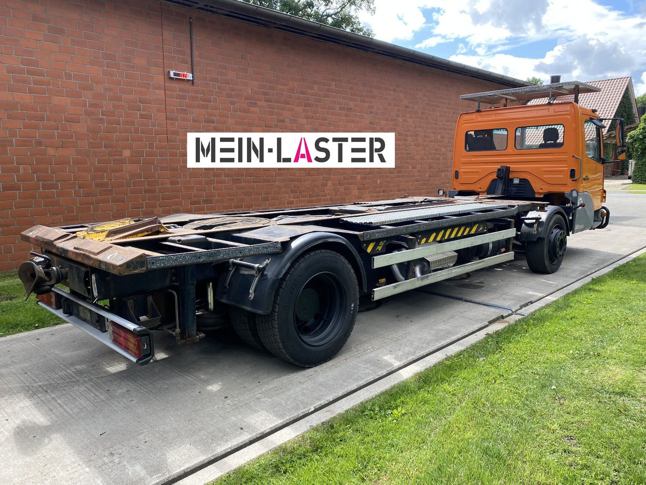 Mercedes-Benz Kamag Wiesel Umsetzter Sattelplatte - Camion porte-conteneur/ Caisse mobile: photos 3 Mercedes-Benz Kamag Wiesel Umsetzter Sattelplatte - Camion porte-conteneur/ Caisse mobile: photos 3