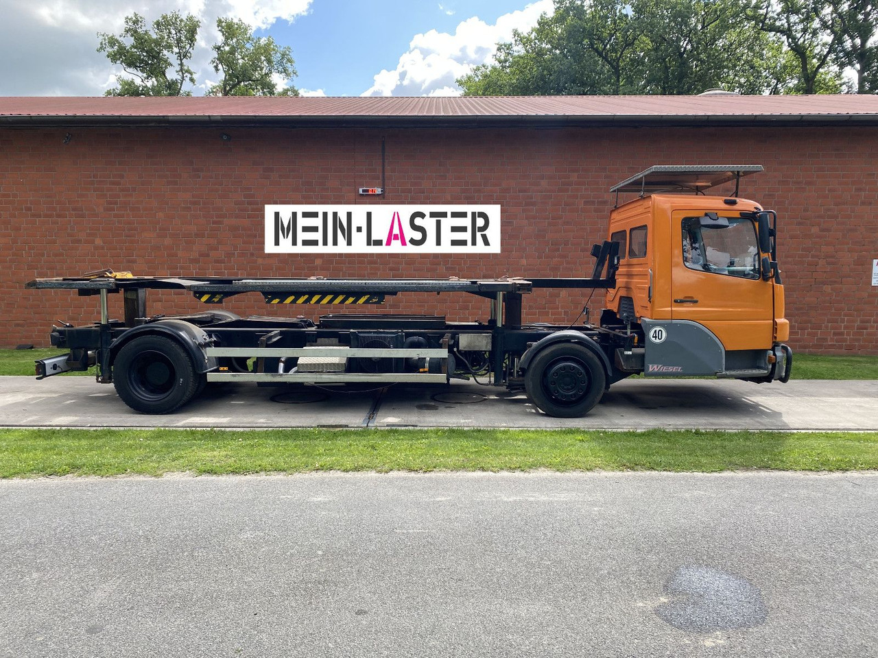 Mercedes-Benz Kamag Wiesel Umsetzter Sattelplatte - Camion porte-conteneur/ Caisse mobile: photos 5 Mercedes-Benz Kamag Wiesel Umsetzter Sattelplatte - Camion porte-conteneur/ Caisse mobile: photos 5