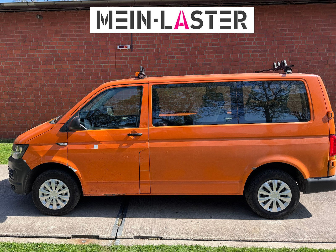 Volkswagen 2.0 tdi Bus 9 Sitzer Flügeltür - Transport de personnes: photos 4 Volkswagen 2.0 tdi Bus 9 Sitzer Flügeltür - Transport de personnes: photos 4