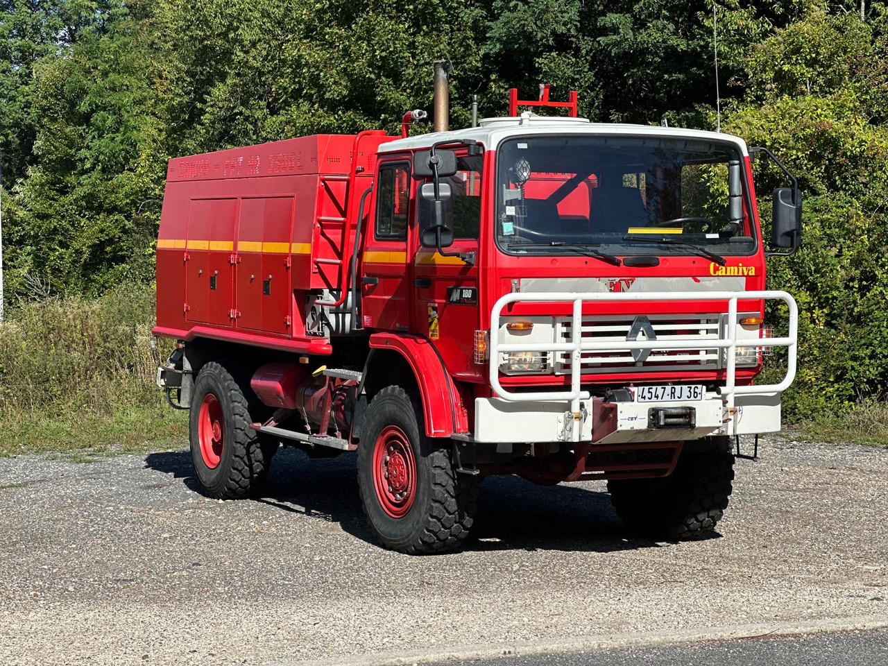RENAULT M180 - Camion de pompier: photos 2 RENAULT M180 - Camion de pompier: photos 2
