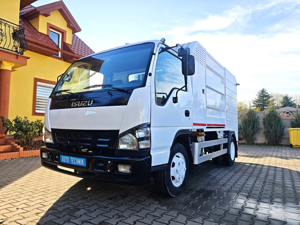 Isuzu Small CONTAINER WASHER Containerreiniger - FARID - Benne à ordures ménagères: photos 1 Isuzu Small CONTAINER WASHER Containerreiniger - FARID - Benne à ordures ménagères: photos 1
