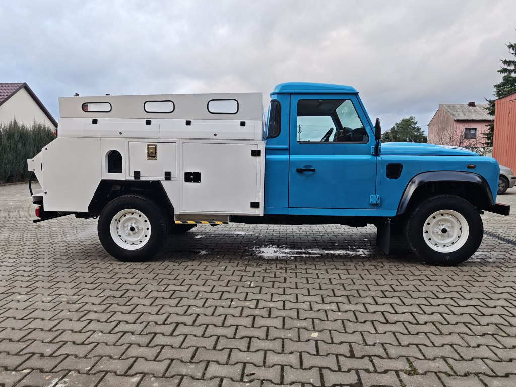Camion hydrocureur Land Rover Defender VAACUM truck canalisation cleaner: photos 15 Camion hydrocureur Land Rover Defender VAACUM truck canalisation cleaner: photos 15