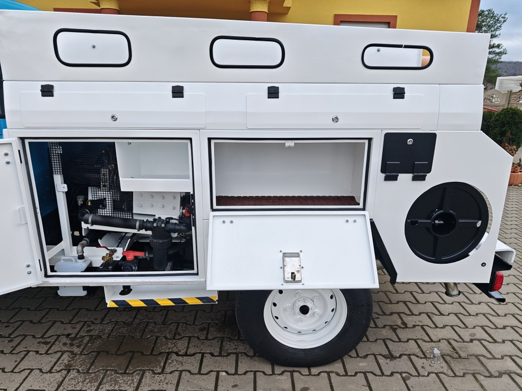 Camion hydrocureur Land Rover Defender VAACUM truck canalisation cleaner: photos 29 Camion hydrocureur Land Rover Defender VAACUM truck canalisation cleaner: photos 29