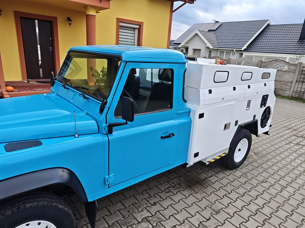 Camion hydrocureur Land Rover Defender VAACUM truck canalisation cleaner: photos 21 Camion hydrocureur Land Rover Defender VAACUM truck canalisation cleaner: photos 21