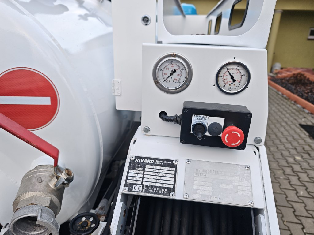 Camion hydrocureur Land Rover Defender VAACUM truck canalisation cleaner: photos 45 Camion hydrocureur Land Rover Defender VAACUM truck canalisation cleaner: photos 45