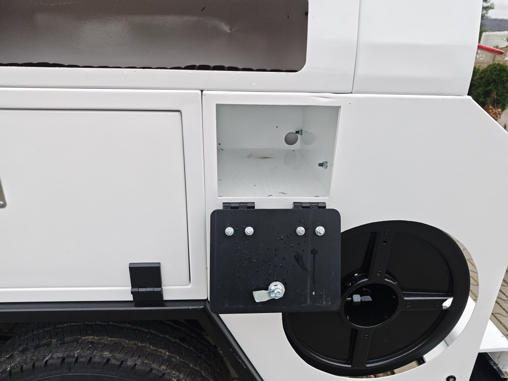 Camion hydrocureur Land Rover Defender VAACUM truck canalisation cleaner: photos 34 Camion hydrocureur Land Rover Defender VAACUM truck canalisation cleaner: photos 34