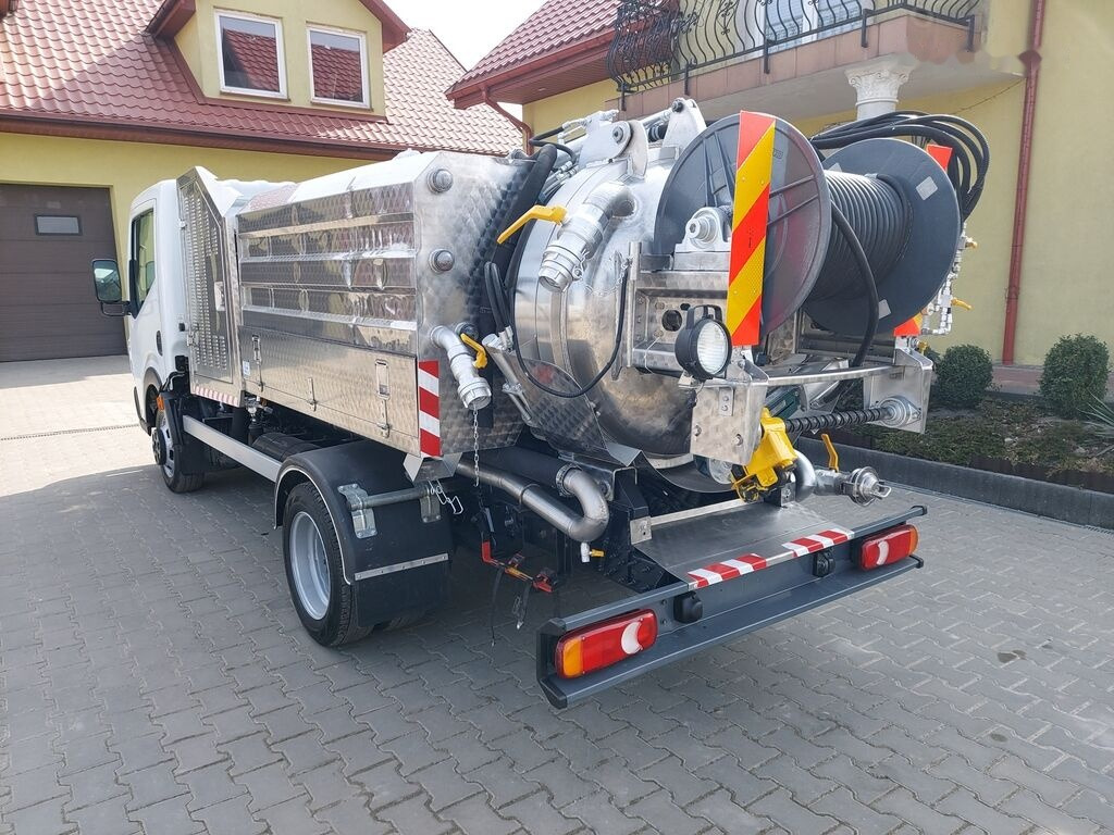 Renault Maxity Cappellotto INOX Low garage hydro combi - Camion hydrocureur: photos 4 Renault Maxity Cappellotto INOX Low garage hydro combi - Camion hydrocureur: photos 4