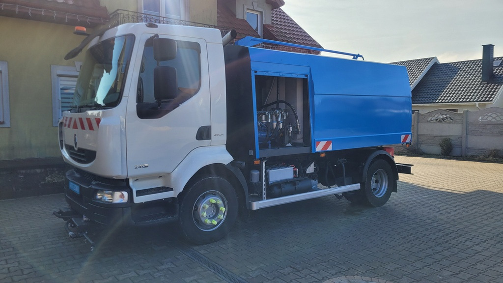 Renault Midlum 240dxi WATER STREET ROAD CLEANER Myjka TANK TRUCK - Balayeuse de voirie: photos 5 Renault Midlum 240dxi WATER STREET ROAD CLEANER Myjka TANK TRUCK - Balayeuse de voirie: photos 5