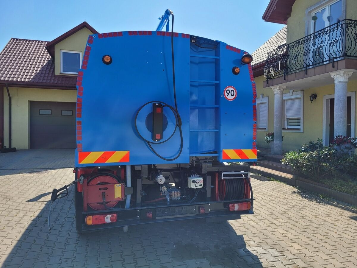 Renault Midlum WATER STREET CLEANER Sprinkler - Véhicule de voirie/ Spécial: photos 4 Renault Midlum WATER STREET CLEANER Sprinkler - Véhicule de voirie/ Spécial: photos 4