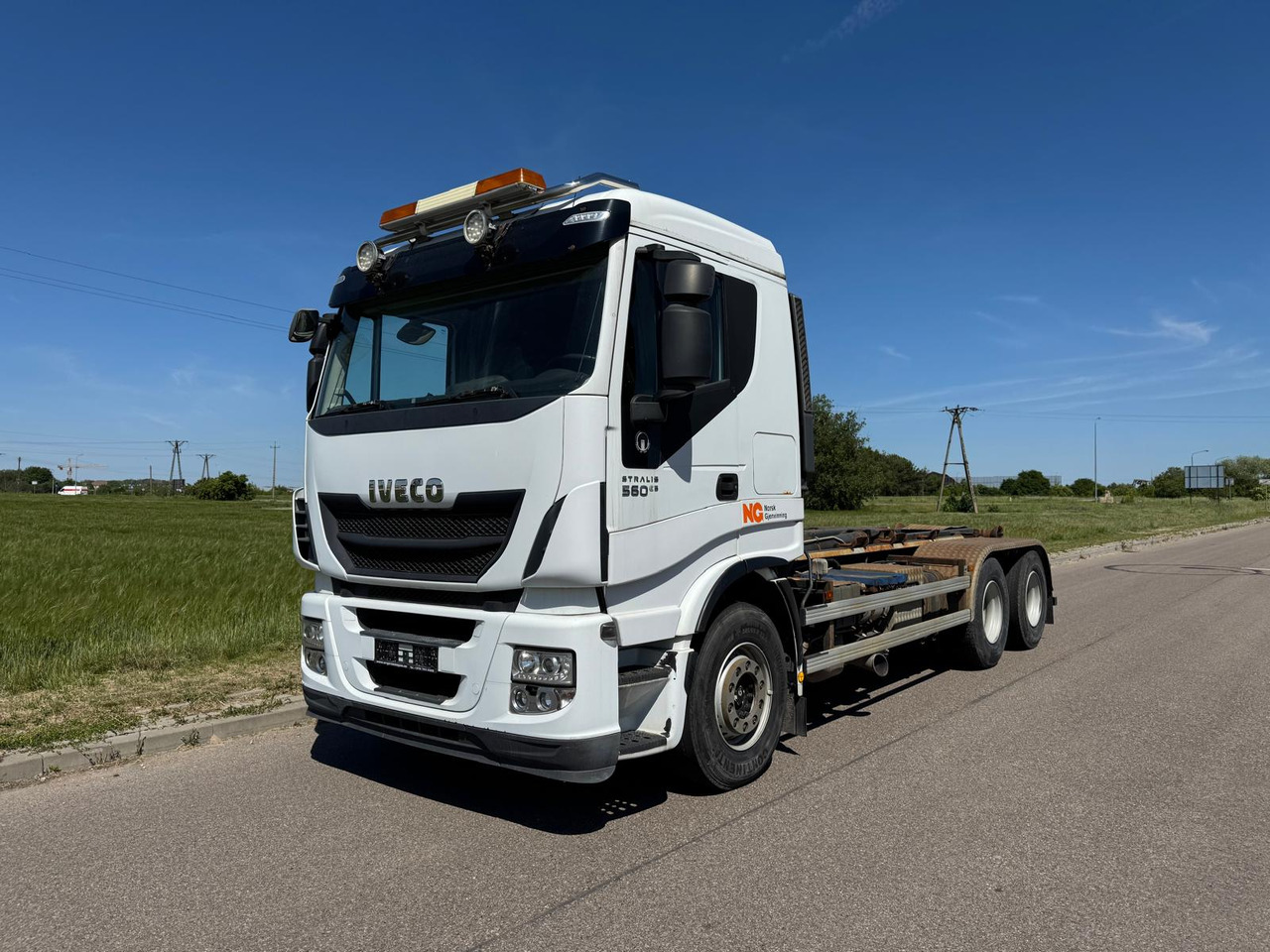 IVECO STRALIS 560 - Camion ampliroll, Camion grue: photos 2 IVECO STRALIS 560 - Camion ampliroll, Camion grue: photos 2