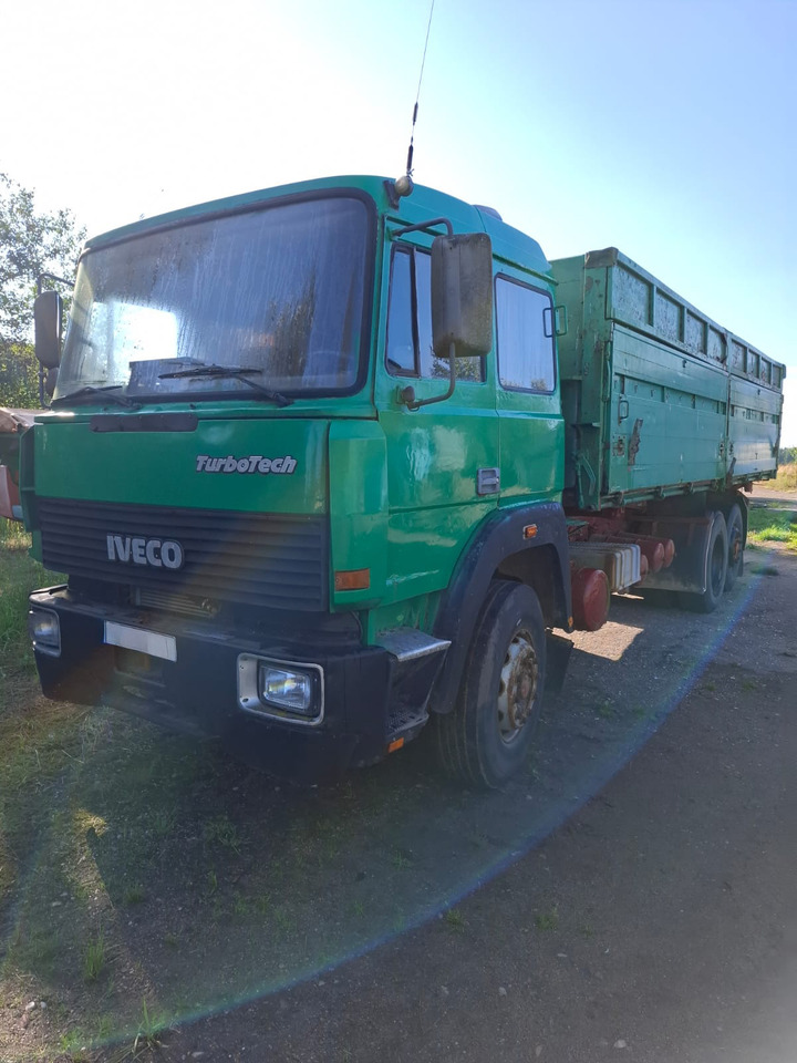 IVECO Turbostar - Camion benne: photos 2 IVECO Turbostar - Camion benne: photos 2