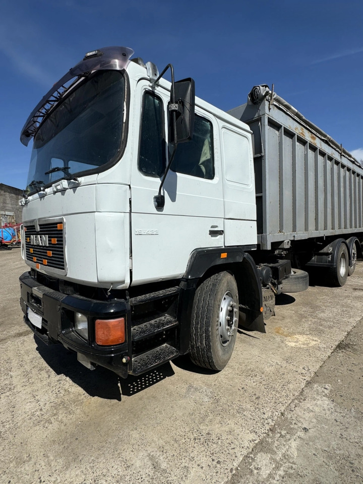 MAN 25.422 - Camion plateau: photos 1 MAN 25.422 - Camion plateau: photos 1