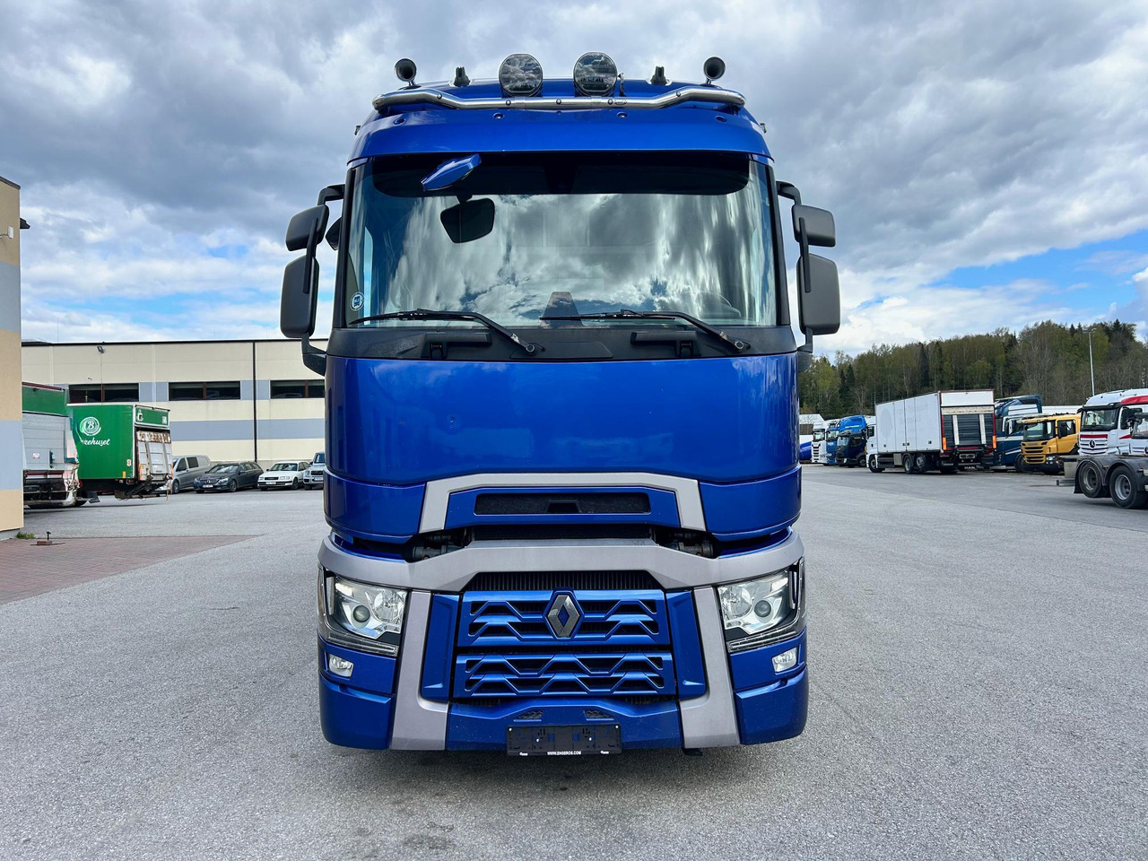 RENAULT T520 - Camion fourgon: photos 3 RENAULT T520 - Camion fourgon: photos 3