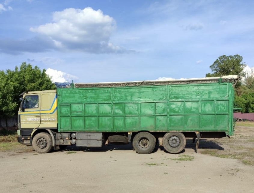 SCANIA 113.360 - Camion plateau: photos 4 SCANIA 113.360 - Camion plateau: photos 4