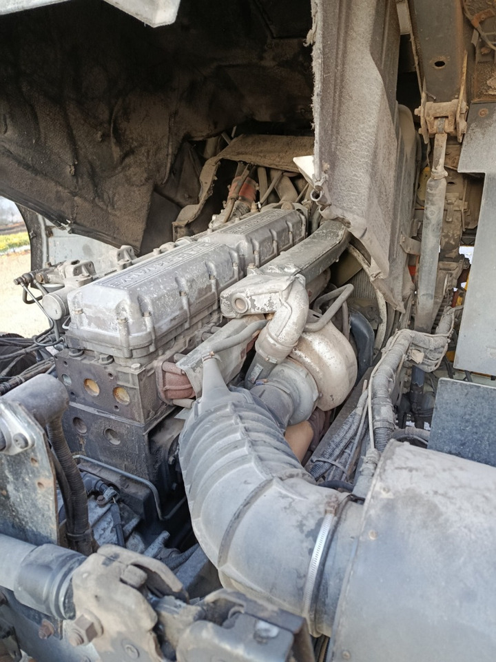 Tracteur routier DAF XF 95.380 S1681: photos 13 Tracteur routier DAF XF 95.380 S1681: photos 13