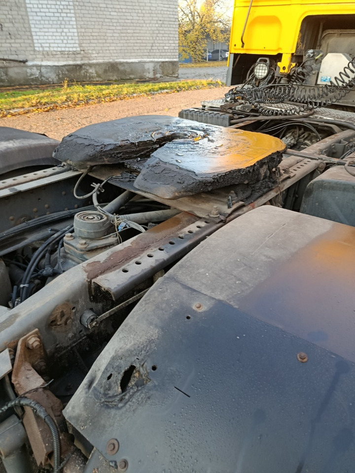 Tracteur routier DAF XF 95.380 S1681: photos 8 Tracteur routier DAF XF 95.380 S1681: photos 8