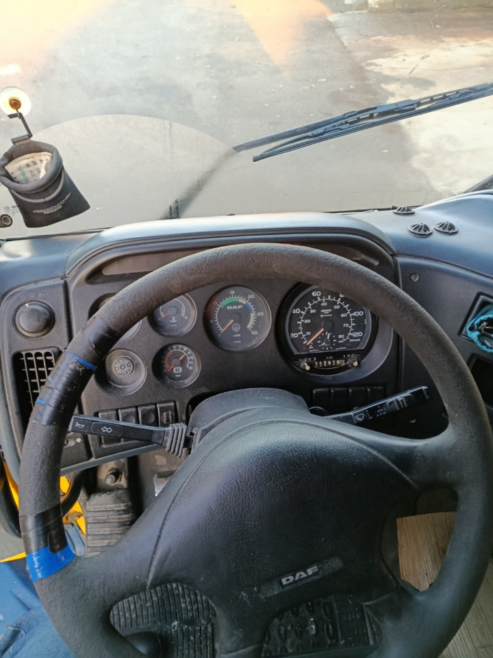 Tracteur routier DAF XF 95.380 S1681: photos 14 Tracteur routier DAF XF 95.380 S1681: photos 14