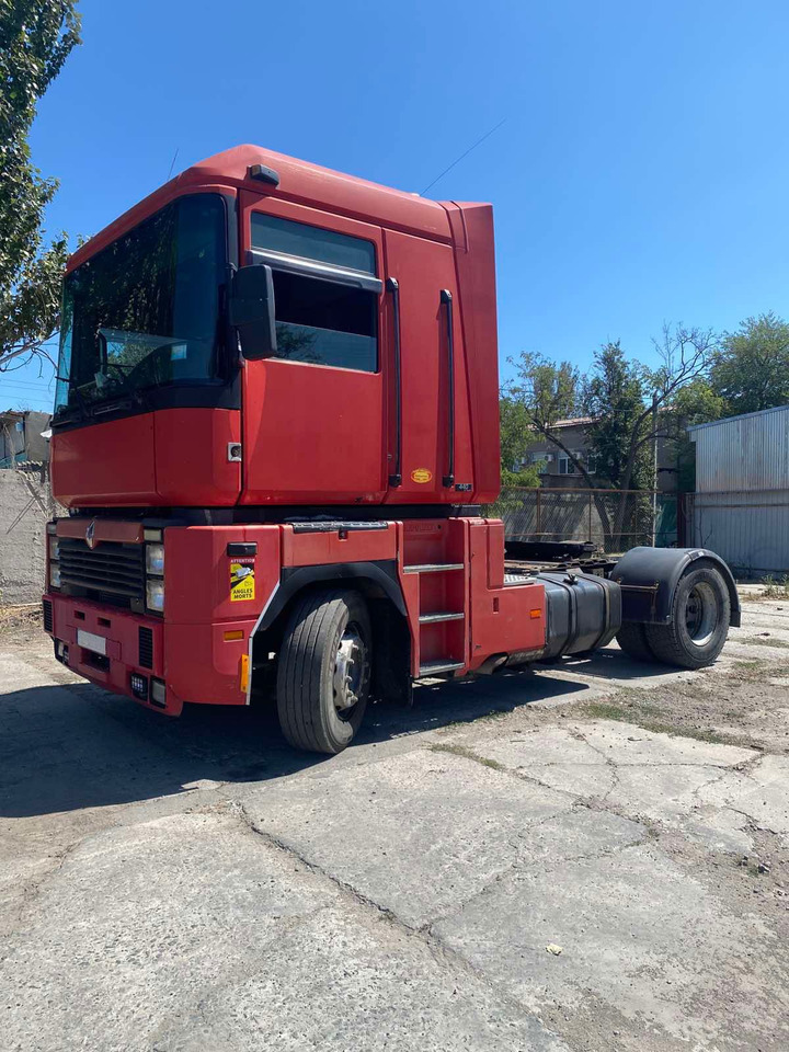 RENAULT Magnum 440 - Tracteur routier: photos 4 RENAULT Magnum 440 - Tracteur routier: photos 4