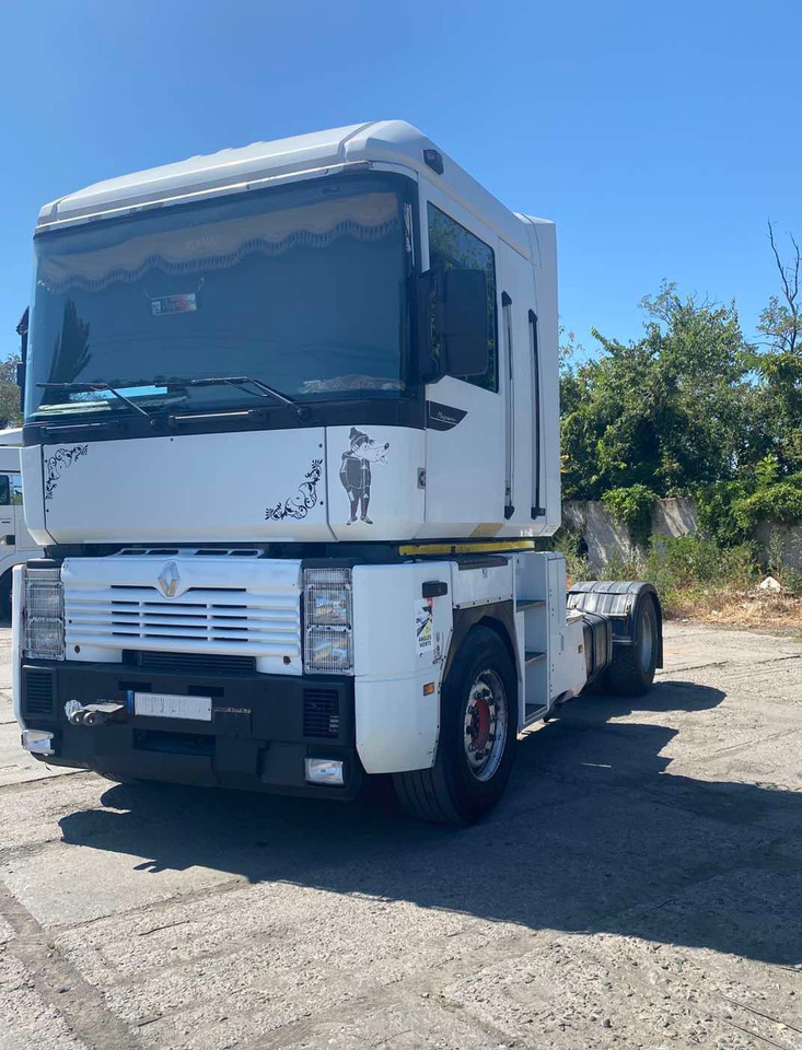 RENAULT Magnum 440 - Tracteur routier: photos 3 RENAULT Magnum 440 - Tracteur routier: photos 3