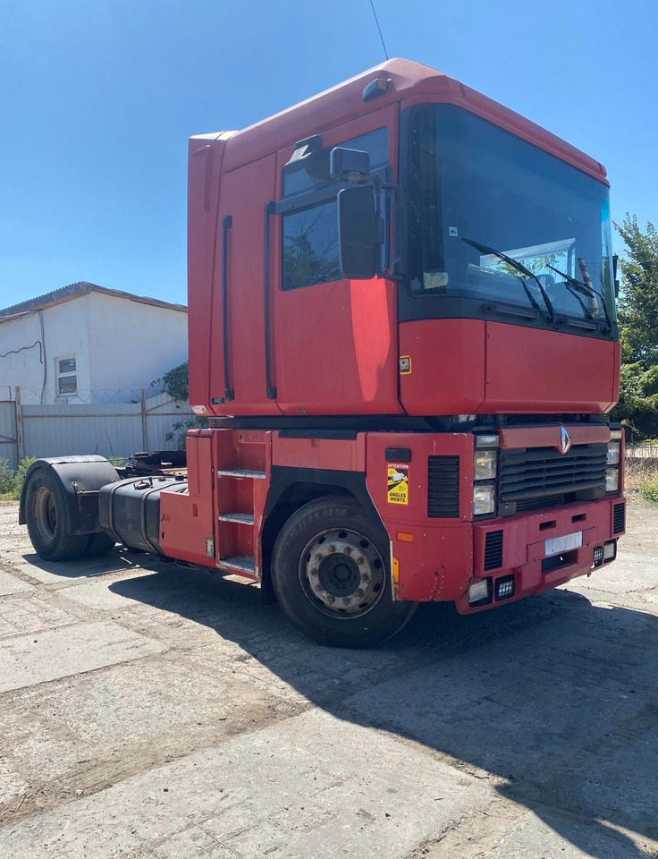 RENAULT Magnum 440 - Tracteur routier: photos 1 RENAULT Magnum 440 - Tracteur routier: photos 1