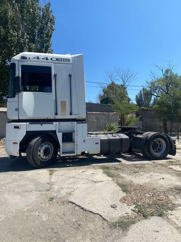 RENAULT Magnum 440 - Tracteur routier: photos 4 RENAULT Magnum 440 - Tracteur routier: photos 4